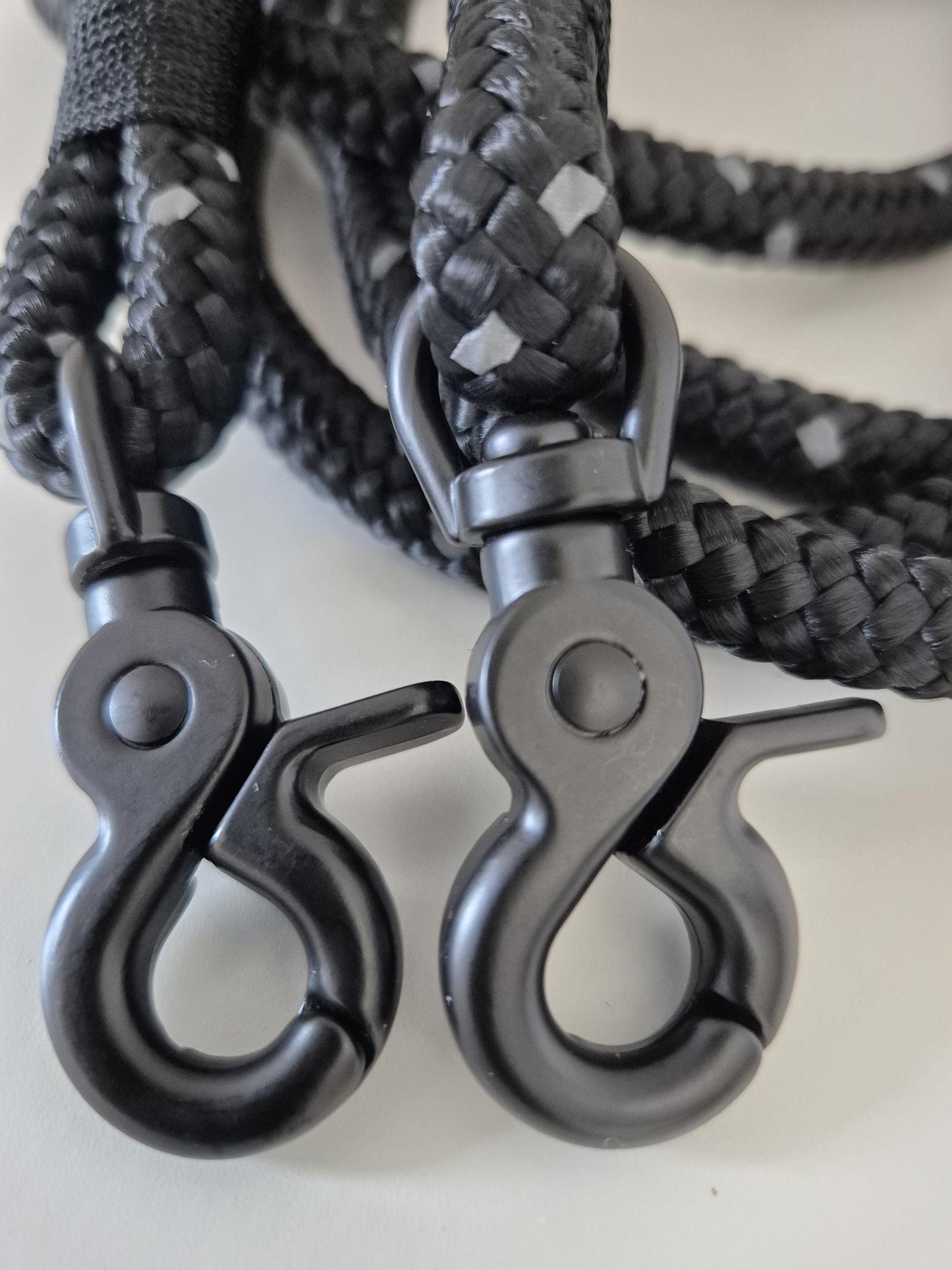 Reflective rope towline for dogs with | TOWLE REFLECTS