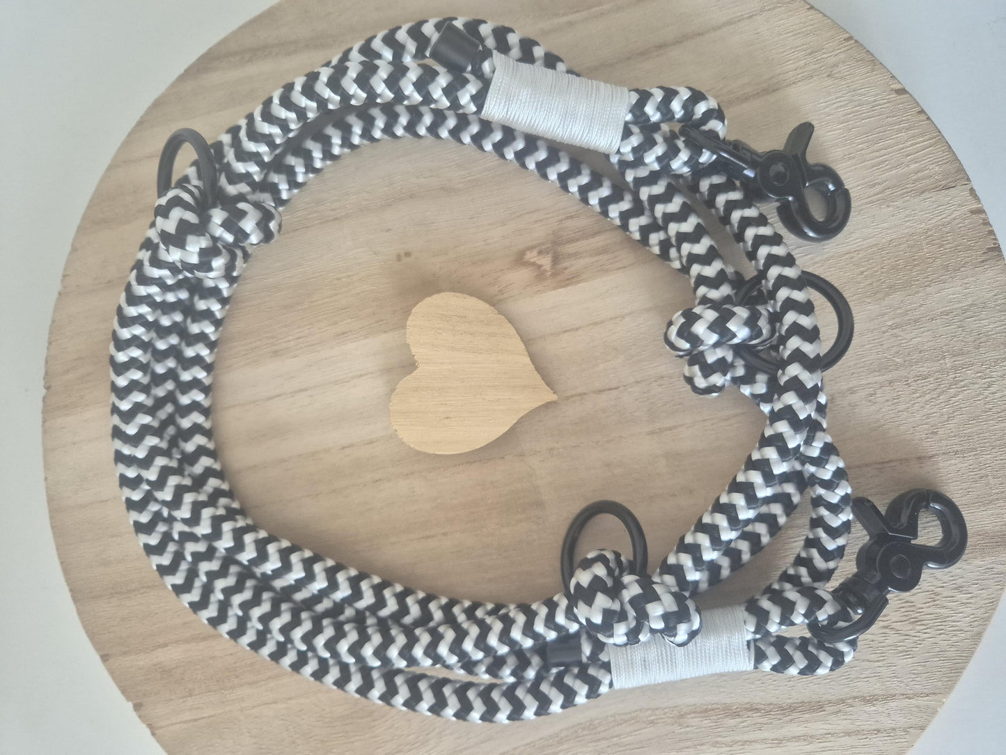 Rope dog leash collar set in black and white | BLACK SENSATION