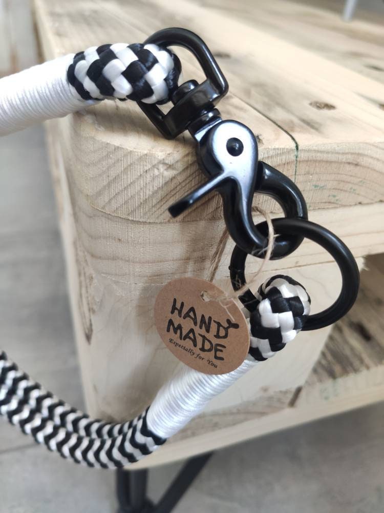 Rope dog leash collar set in black and white | BLACK SENSATION