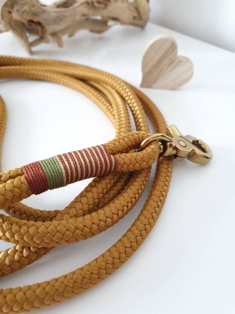 Rope leash in mustard yellow with wine red and khaki | Amber towline