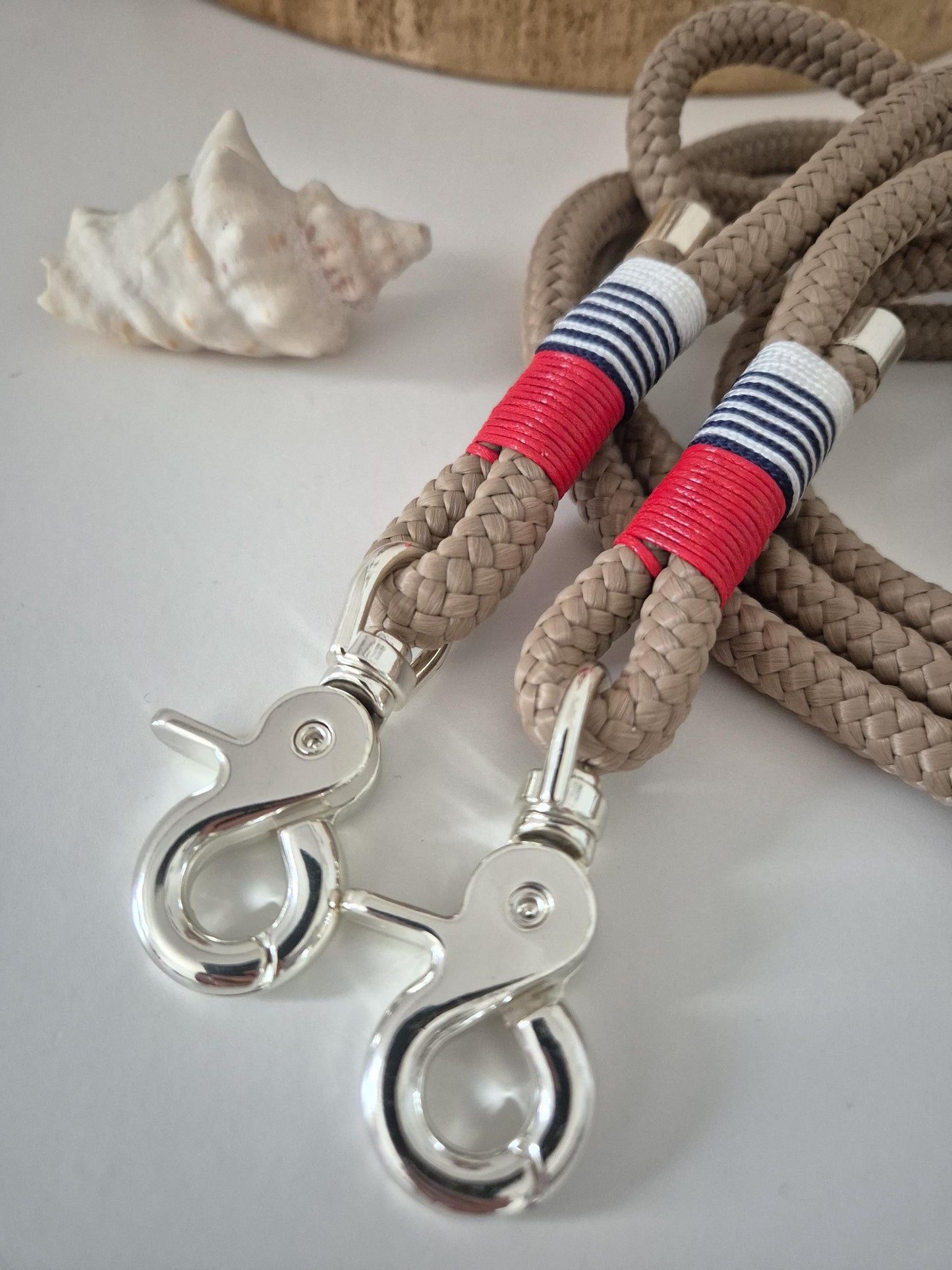 Rope towline for dogs in beige with red, blue, and white | COASTAL WIND TOWLINE